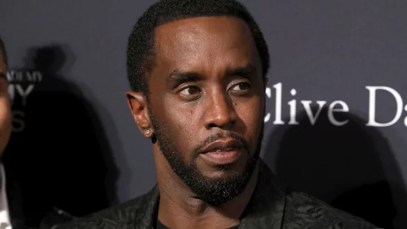 Im Verfahren gegen den Rapper Sean Combs wird das Strafmaß im Oktober erwartet. (Archivbild) - © Mark Von Holden/Invision via AP/dpa