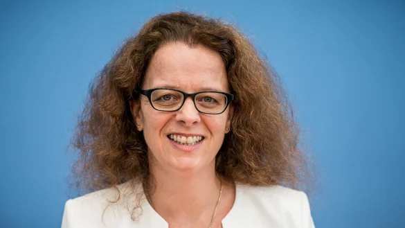 EZB-Direktorin Schnabel stellt ein absehbares Ende der Zinssenkungen in Aussicht (Archivbild) - &copy; Michael Kappeler/dpa