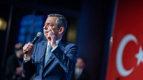 CHP-Chef &Ouml;zg&uuml;r &Ouml;zel wurde in Istanbul k&ouml;rperlich angegriffen. (Archivbild) - &copy; Tunahan Turhan/SOPA Images via ZUMA Press Wire/dpa