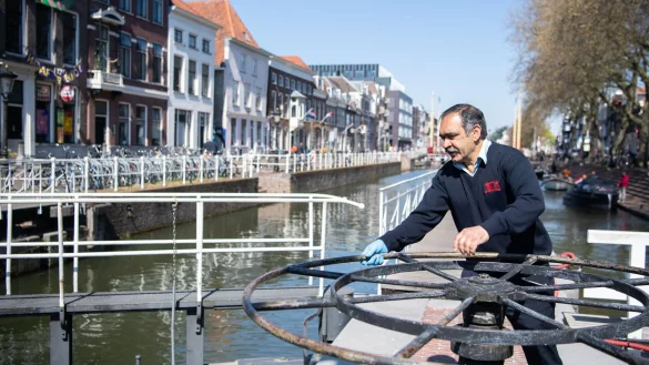 In Utrecht in den Niederlanden gibt es eine Schleuse mit virtueller T&uuml;rklingel f&uuml;r Fische. - &copy; Robert Oosterbroek/Stadt Utrecht /dpa