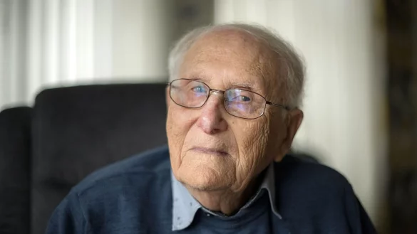 Albrecht Weinberg ist über die Abstimmung von CDU und FDP mit den Stimmen der AfD enttäuscht. - © Sina Schuldt/dpa