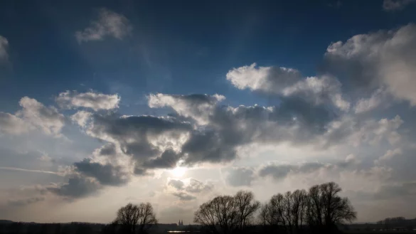 Wetter in NRW (Symbolbild) - © Martin Gerten/dpa