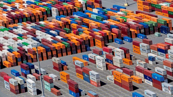 Welche Tragweite die Zollentscheidung des Gerichts hat, ist noch unklar. (Archivbild) - © Hauke-Christian Dittrich/dpa