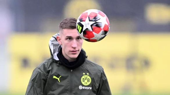 Nico Schlotterbeck ist nach mehrmonatiger Verletzungspause ins BVB-Training zur&uuml;ckgekehrt. (Archivbild) - &copy; Federico Gambarini/dpa