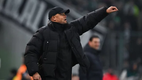 M&uuml;nchens Trainer Vincent Kompany beim Spiel bei Borussia M&ouml;nchengladbach im Januar 2025. - &copy; Federico Gambarini/dpa