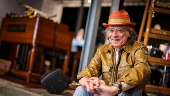 Sogenannte K&uuml;nstliche Intelligenz nennt der Komiker &laquo;KI-Kram&raquo; - Helge Schneider mag deutliche Worte. (Archivbild) - &copy; Christoph Reichwein/dpa