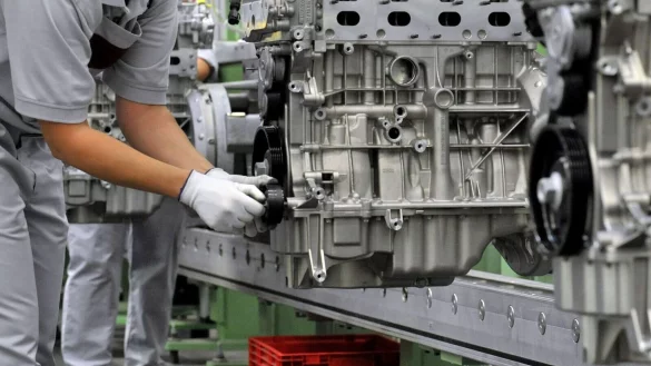 Geht es endlich wieder aufwärts mit der deutschen Wirtschaft? (Illustration) - © Martin Schutt/dpa-Zentralbild/dpa