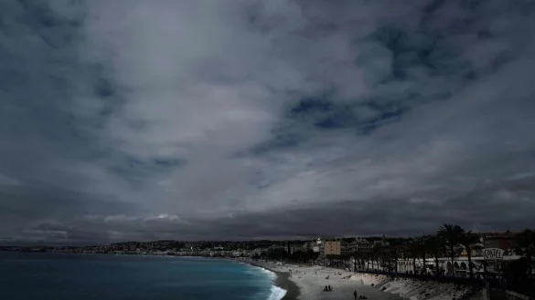 Einen Tag nach einem Stromausfall in Cannes war auch in Nizza kurz der Strom weg. (Archivbild) - &copy; Valery Hache/AFP/dpa
