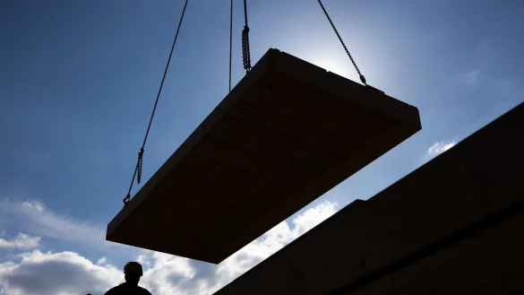 Die Bauflaute hat auch Fertigh&auml;user getroffen. (Archivbild) - &copy; Rolf Vennenbernd/dpa