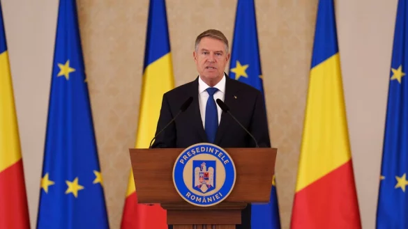 Rumäniens Staatspräsident Klaus Iohannis ist zurückgetreten - © Vadim Ghirda/AP/dpa