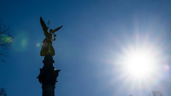 Der diesjährige März war in Europa deutlich wärmer als sonst. (Archivbild) - © Peter Kneffel/dpa