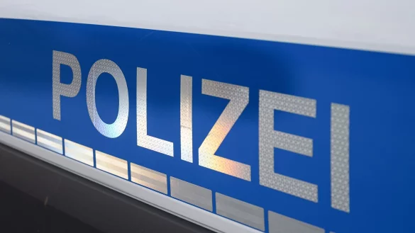 Die Polizei in L&uuml;denscheid ermittelt nach einer K&ouml;rperverletzung mit hei&szlig;em Wasser. (Symbolfoto) - &copy; Daniel Vogl/dpa