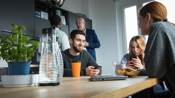Ist mein Gehalt eigentlich f&uuml;r meine Position angemessen? Recherche ist bei dieser Frage oft das A&O. - &copy; Christin Klose/dpa-tmn
