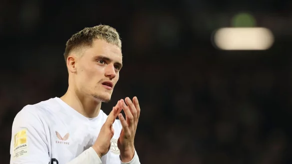 Florian Wirtz steht unmittelbar vor einem Wechsel zum FC Liverpool. - © Christian Charisius/dpa