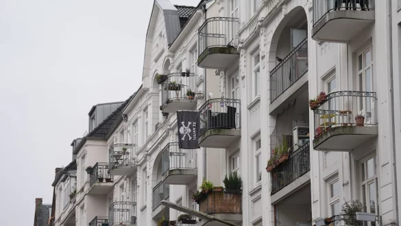 In Hamburg haben Wohnungsk&auml;ufer vergangenes Jahr durchschnittlich weniger Geld als 2023 gezahlt. (Illustration) - &copy; Marcus Brandt/dpa