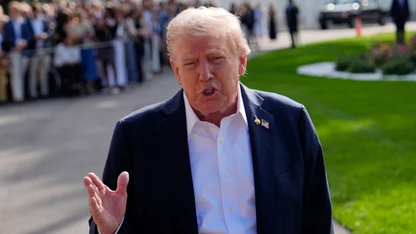 Trump und die Demokraten beschuldigen sich gegenseitig, f&uuml;r einen m&ouml;glichen baldigen &laquo;Shutdown&raquo; verantwortlich zu sein. - &copy; Julia Demaree Nikhinson/AP/dpa