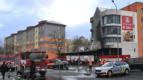 Bei einer Explosion und einem Brand in einem Restaurant in Tschechien sind sechs Menschen ums Leben gekommen. (Foto aktuell) - © Hájek Ondøej/CTK/dpa