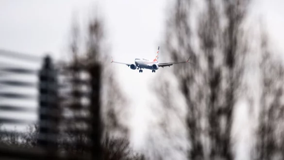 Die letzten Charterflüge mit Afghanen gingen nach Berlin, Hannover und Halle/Leipzig. (Archivbild) - © Julian Stratenschulte/dpa