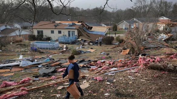 Zerstörung nach dem Sturm. - © Robert Cohen/St. Louis Post-Dispatch/AP/dpa