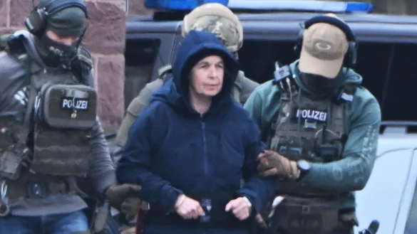 Die Staatsanwaltschaft Verden wirft der ehemaligen RAF-Terroristin Daniela Klette versuchten Mord sowie versuchten und vollendeten schweren Raub vor. (Archivfoto) - © Uli Deck/dpa