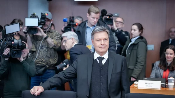 Haneck im Untersuchungsausschuss zum Atomausstieg. - © Kay Nietfeld/dpa