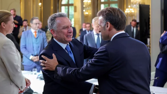 Die Unterstützung durch die USA ist Voraussetzung für alle Sicherheitsgarantien für die Ukraine. - © Ludovic Marin/Pool AFP/AP/dpa