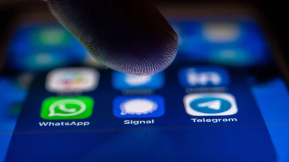 Aus eins mach mehr: Signal erm&ouml;glicht die Kopplung von bis zu f&uuml;nf zus&auml;tzlichen Ger&auml;ten mit der Signal-App. - &copy; Zacharie Scheurer/dpa-tmn