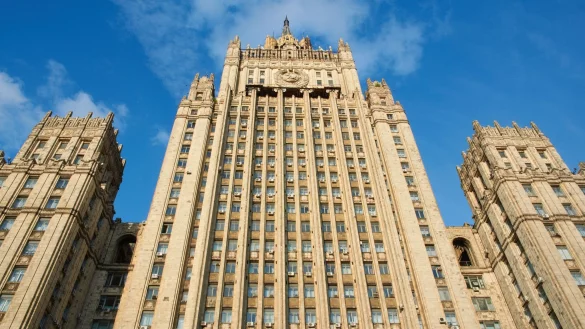 Das russische Außenministerium hat auf die US-Angriffe auf iranische Atomanlagen ablehnend reagiert. (Archivbild) - © Bernd Thissen/dpa