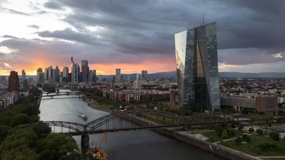 Notenbank schraubt Konjunkturerwartungen nach unten (Archivbild) - &copy; Boris Roessler/dpa