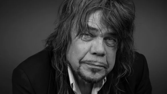 David Johansen, Sänger der einflussreichen Glam-Punk-Band New York Dolls, ist tot. - © Christopher Smith/Invision/AP/dpa