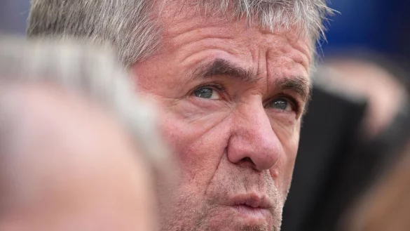 Uerdingens Schicksal trifft Friedhelm Funkel hart. - &copy; Marcus Brandt/dpa