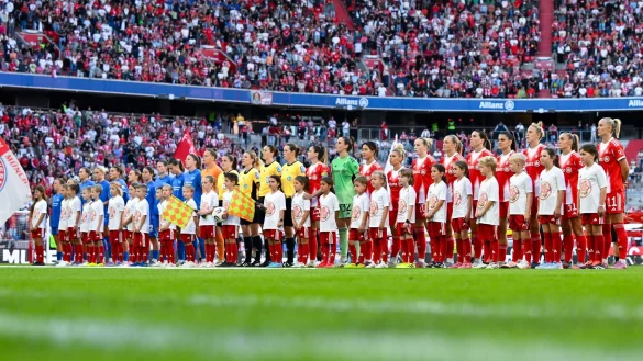 Viel Fan-Zuspruch gab\\\'s beim Bundesliga-Auftakt in M&uuml;nchen. - &copy; Sven Hoppe/dpa