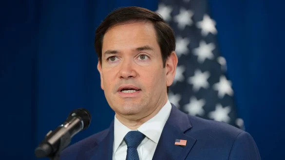 US-Außenminister Rubio fordert arabische Länder zu einem eigenen Vorschlag bezüglich der Zukunft des Gazastreifens auf. (Archivbild) - © Mark Schiefelbein/Pool AP/dpa