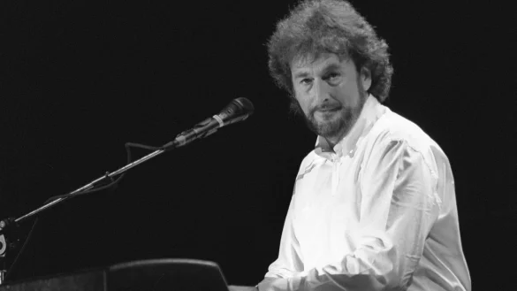 Rick Davies war S&auml;nger und Gr&uuml;ndungsmitglied der britischen Band Supertramp. Nun ist er im Alter von 81 Jahren gestorben. (Archivfoto) - &copy; Katja Lenz/dpa