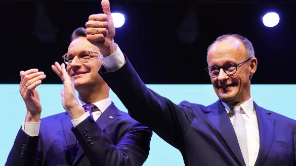 Wüst sieht den Regierungsauftrag klar bei der Union. - © Rolf Vennenbernd/dpa