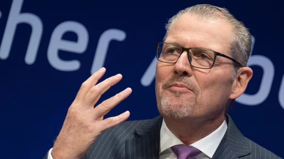 Der Arbeitgeberpr&auml;sident meint: Die durchschnittliche Arbeitszeit pro Woche ist zu niedrig. (Archivbild) - &copy; Sebastian Christoph Gollnow/dpa