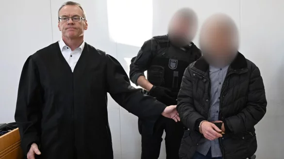 Mordfall Valeriia: Die Verteidigung des verurteilten 37-Jährigen geht in Revision. (Archivbild) - © Hendrik Schmidt/dpa