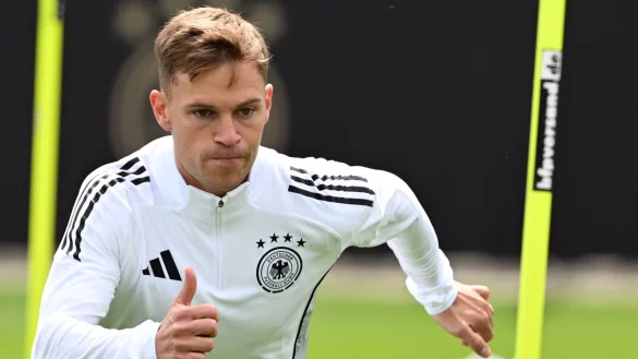 Immer weiter: Kapitän und Vielspieler Joshua Kimmich. - © Federico Gambarini/dpa