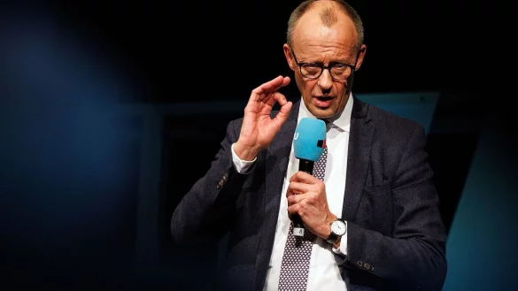 Die Antragsentwürfe der Union für eine Wende in der Migrationspolitik liegen vor. - © Lando Hass/dpa