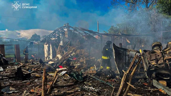 Die grenznahen Orte der nordostukrainischen Region Sumy sind immer &ouml;fter Ziel russischer Angriffe. (Archivbild) - &copy; Uncredited/Ukrainian Emergency Service/AP/dpa