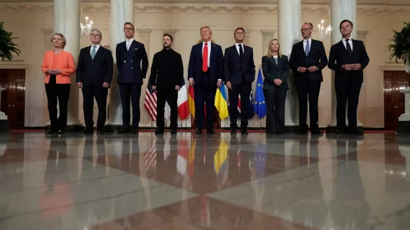 Trump arbeitet an einem Zweiertreffen Putins mit Selenskyj. - © Alex Brandon/AP/dpa