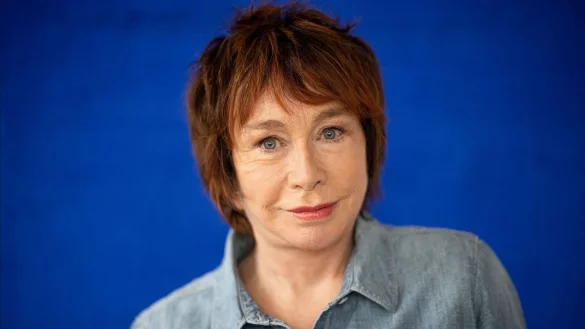 Elfie Donnelly ist Schöpferin der Kinderhörspielserien Bibi Blocksberg und Benjamin Blümchen. (Archivbild) - © Fabian Sommer/dpa