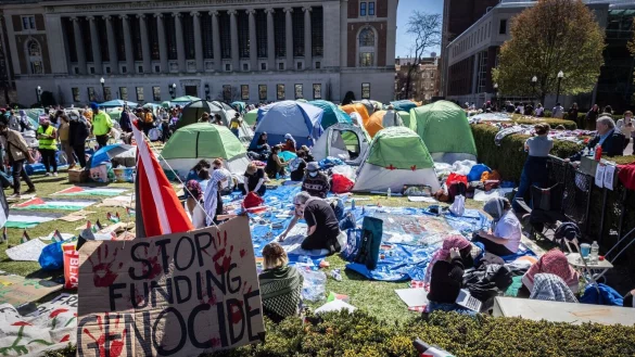 Columbia wurde im vergangenen Frühjahr zum Schauplatz großer propalästinensischer Demonstrationen und Gegenproteste. (Archivbild) - © Stefan Jeremiah/AP/dpa