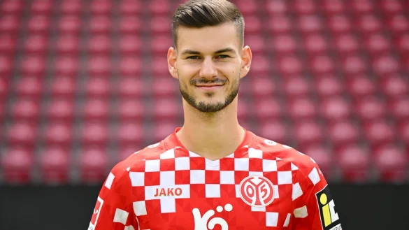 Nach nur einer Trainingeinheit sogleich im Bochumer Kader: Neuzugang Krau&szlig; - &copy; Arne Dedert/dpa