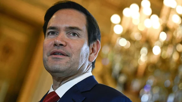 Rubio will sein Ministerium verschlanken (Archivbild) - © Julien de Rosa/POOL AFP/AP/dpa