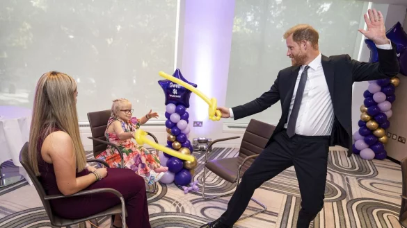 Prinz Harry ist zur&uuml;ck in London. - &copy; Aaron Chown/PA Wire/dpa