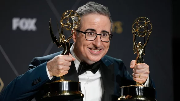 John Oliver ist ein gro&szlig;er Fan von Bernd das Brot. (Archivbild) - &copy; Ashley Landis/AP