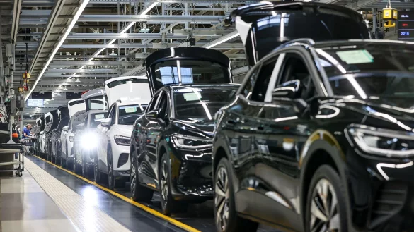 Die E-Auto-Produktion in Zwickau wird im Oktober f&uuml;r eine Woche ruhen. (Archivbild) - &copy; Jan Woitas/dpa