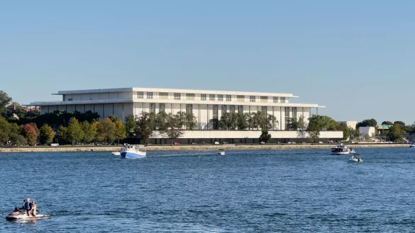 Das Musical «Hamilton» hat seine für Frühjahr 2026 geplanten Auftritte im renommierten Kennedy Center abgesagt. (Archivbild) - © Andrej Sokolow/dpa