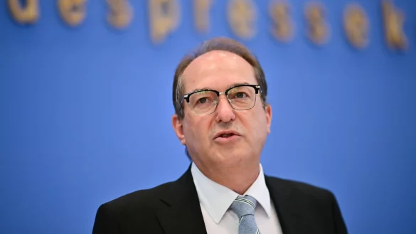 Kurz nach Amtsantritt hatte Dobrindt im Mai die Kontrollen an den deutschen Au&szlig;engrenzen verst&auml;rkt. (Archivbild) - &copy; Sebastian Christoph Gollnow/dpa